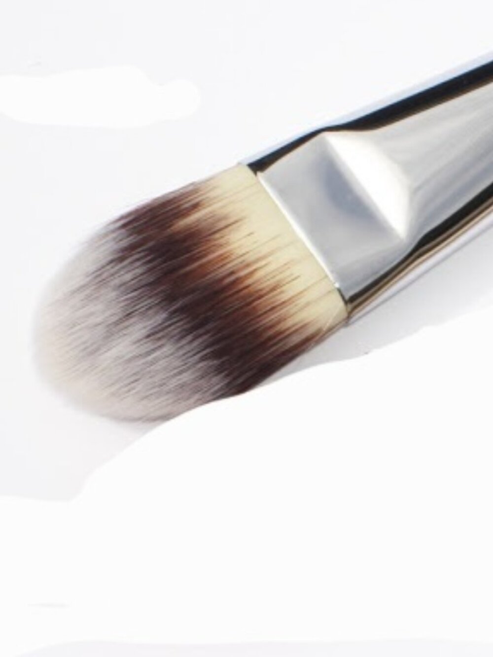 Chanel #6 Foundation Makeup Brush - Picture 3 of 7